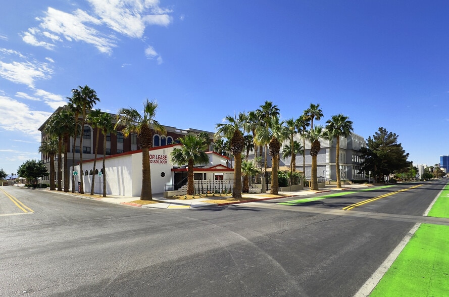 More Photos Of 401 S 6th St, Las Vegas Restaurant For Sale