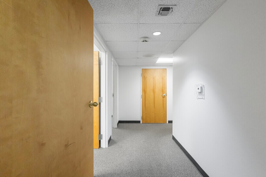 More Photos Of 421 S Beckham Ave, Tyler Medical For Sale
