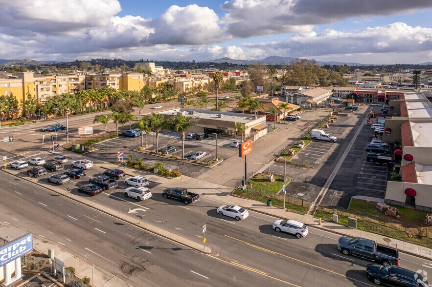 More Photos Of 503-505 W Washington Ave, Escondido Freestanding For Lease