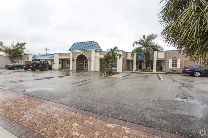 More Photos Of 1314-1322 Lafayette St, Cape Coral Loft Creative Space For Sale