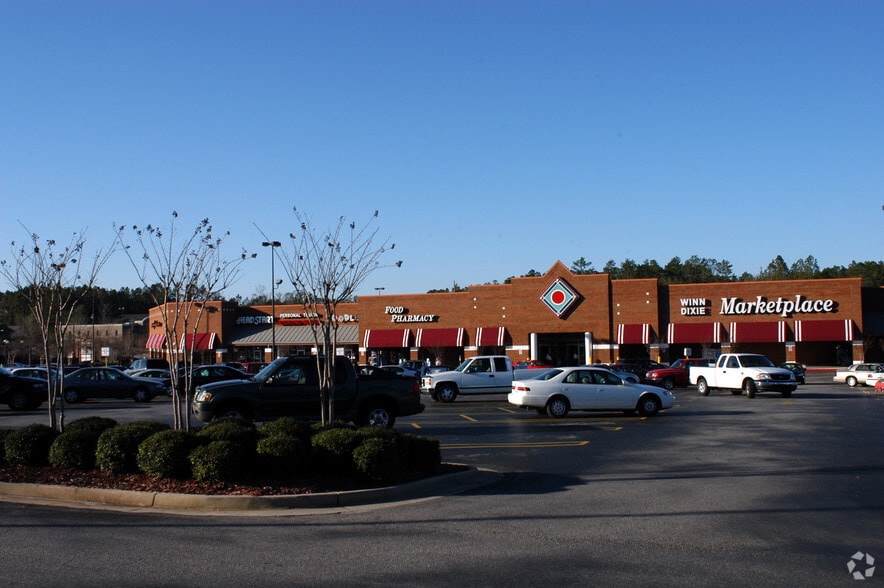 More Photos Of 6300 Grelot Rd, Mobile Storefront For Lease