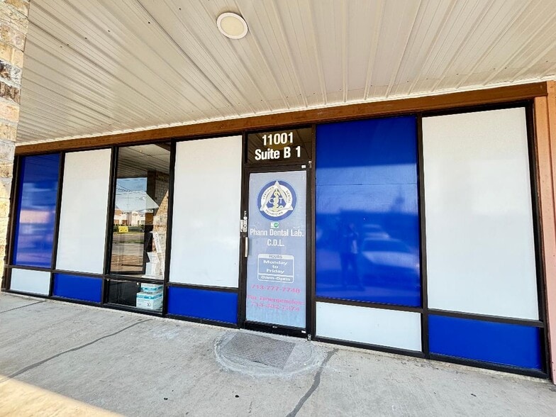 More Photos Of 11001 Fondren Rd, Houston Freestanding For Sale