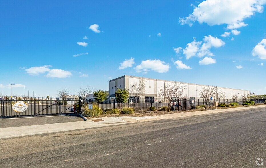 More Photos Of 401 E Glenn Ave, Modesto Industrial For Sale
