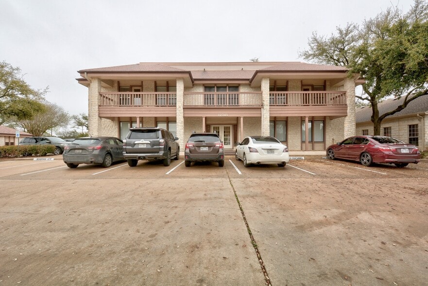 More Photos Of 12343 Hymeadow Dr, Austin Office Residential For Sale