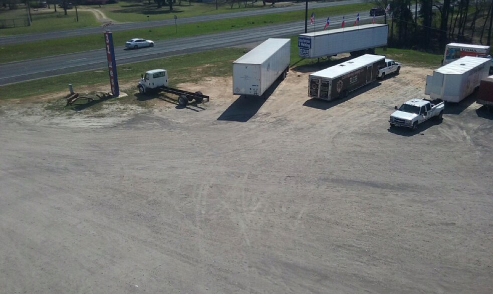 More Photos Of 15844 State Highway 31 W, Tyler Truck Terminal For Lease