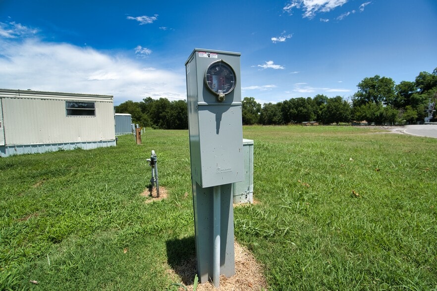 More Photos Of 400 S Front St, Noble Manufactured Housing Mobile Home Park For Sale