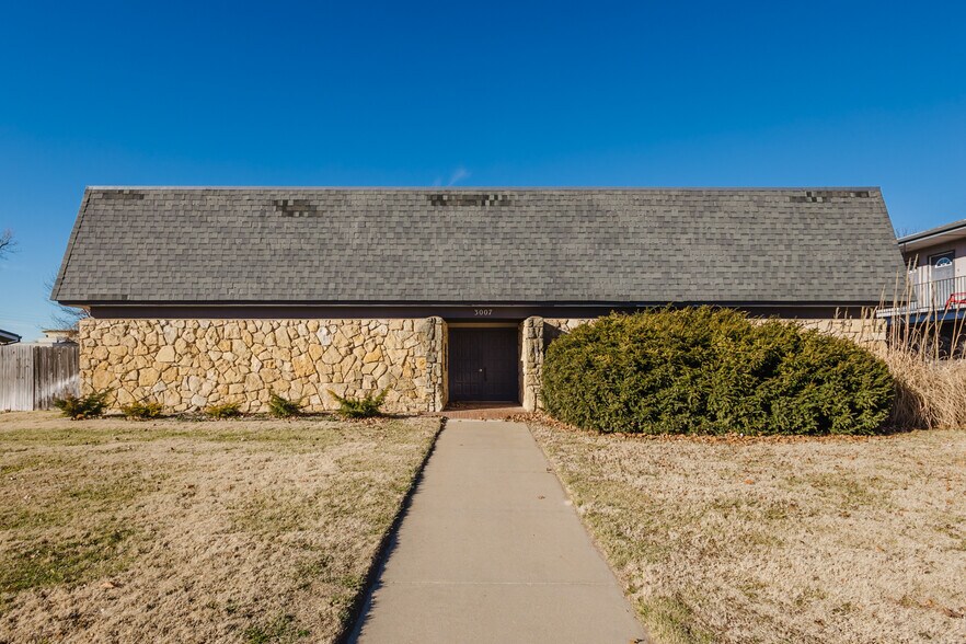 More Photos Of 3007 Sierra Pky, Hutchinson Apartments For Sale