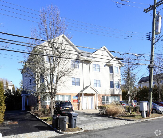 Primary Photo Of 119-123 Montgomery Ave, Scarsdale Office For Sale