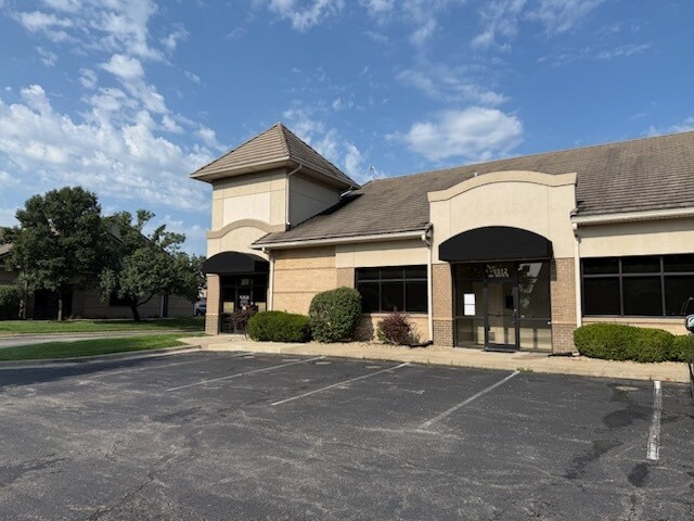 More Photos Of 1500-1512 N Church Rd, Liberty Medical For Lease