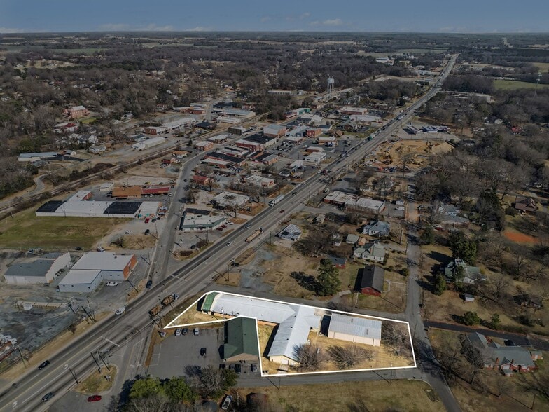 More Photos Of 6402 W Marshville Blvd, Marshville Showroom For Sale