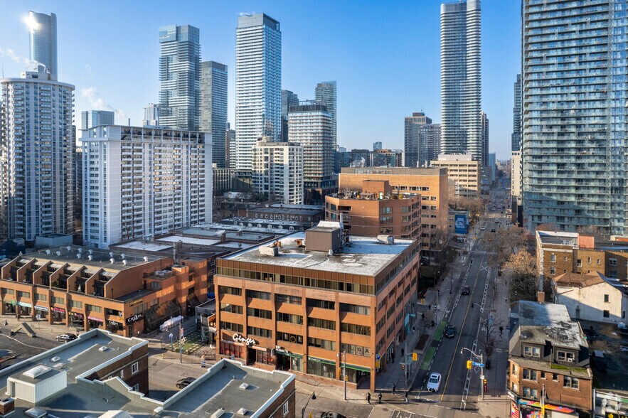 More Photos Of 65 Wellesley St E, Toronto Office For Lease