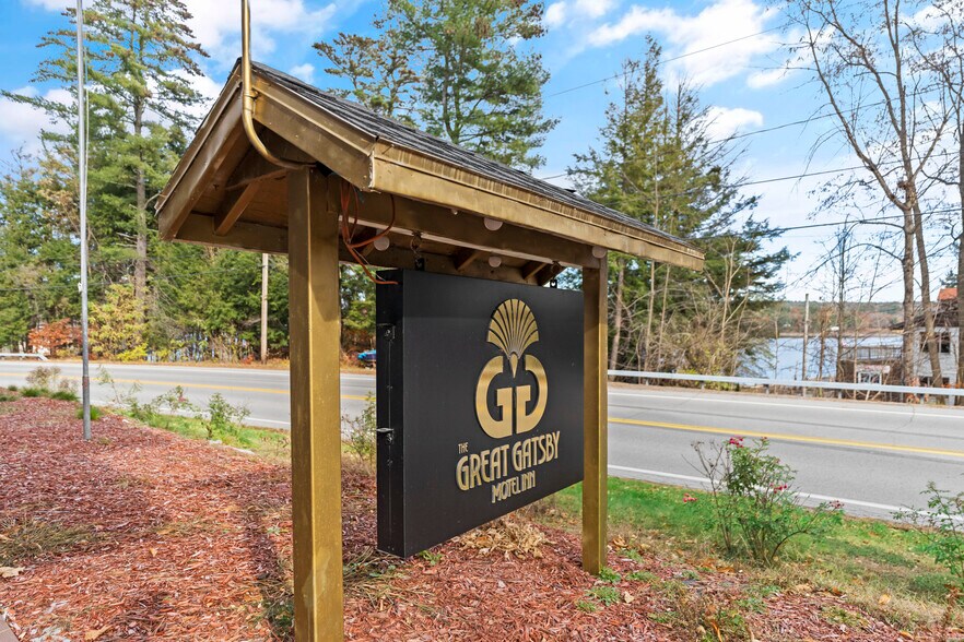 More Photos Of 214 County Road 152, Northville Hotel For Sale