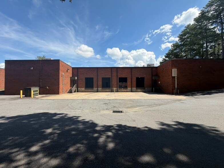 More Photos Of 2995 Courtyards Dr, Peachtree Corners Distribution For Sale