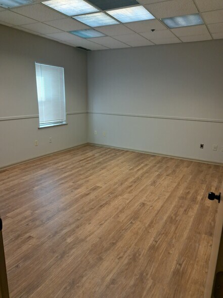 More Photos Of 94 Bayard St, New Brunswick Apartments For Lease