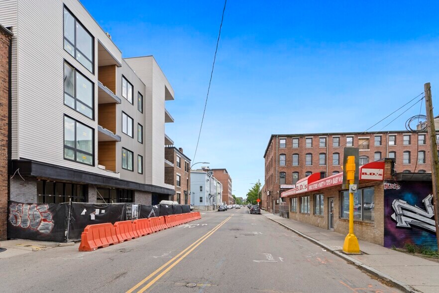 More Photos Of 282 Border St, East Boston Freestanding For Sale