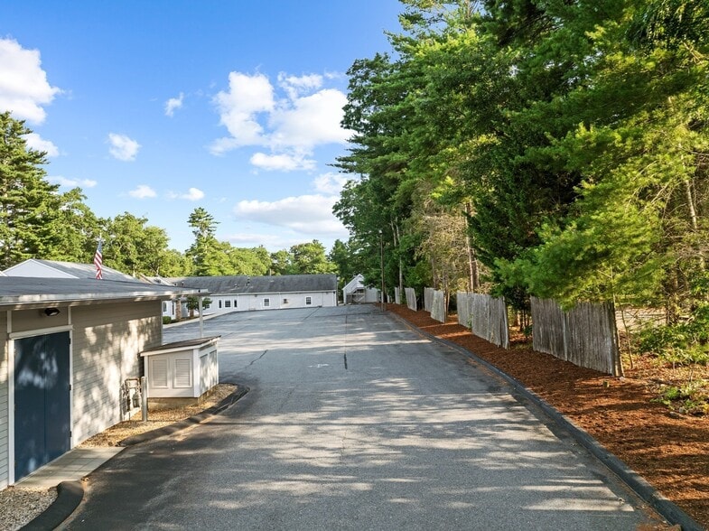 More Photos Of 513 Mill St, Marion Research And Development For Sale