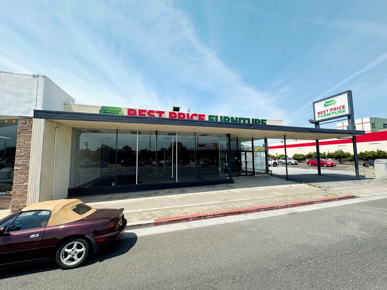 More Photos Of 1310 El Camino Real, San Carlos Freestanding For Lease