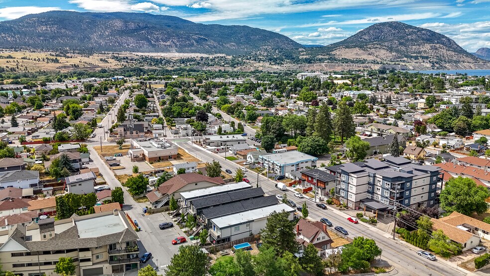 More Photos Of 116 Calgary Av, Penticton Apartments For Sale