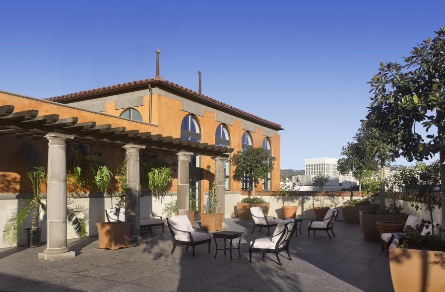 Primary Photo Of 10850 Lindbrook Dr, Los Angeles Hotel For Lease