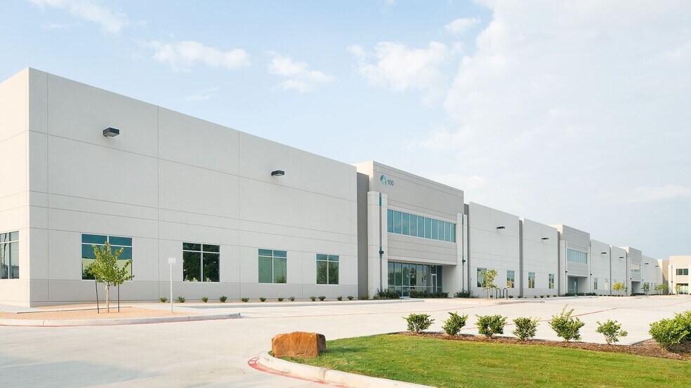 More Photos Of 100 Northpark Central Dr, Houston Unknown For Lease