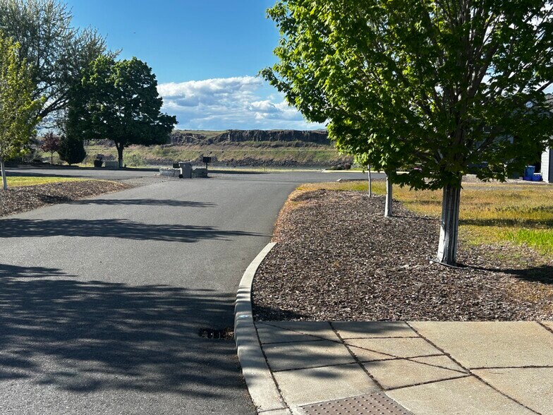 More Photos Of Lone Pine Blvd, The Dalles Land For Sale