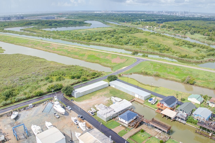 More Photos Of 205 Marine Way, Freeport Self Storage For Sale