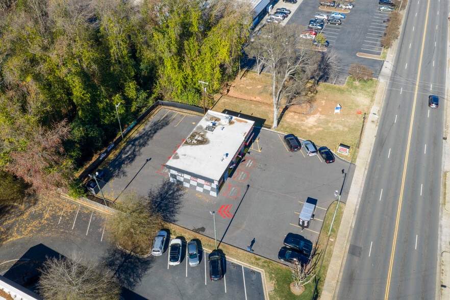 Primary Photo Of 6324 South Blvd, Charlotte Auto Repair For Sale