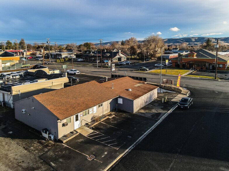 More Photos Of 4813 Tieton Dr, Yakima Storefront Retail Office For Sale