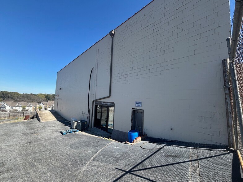More Photos Of 861 Washington Ave, Marietta Light Manufacturing For Sale