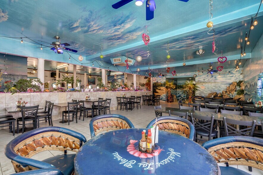 More Photos Of 5222 S Central Ave, Phoenix General Retail For Sale