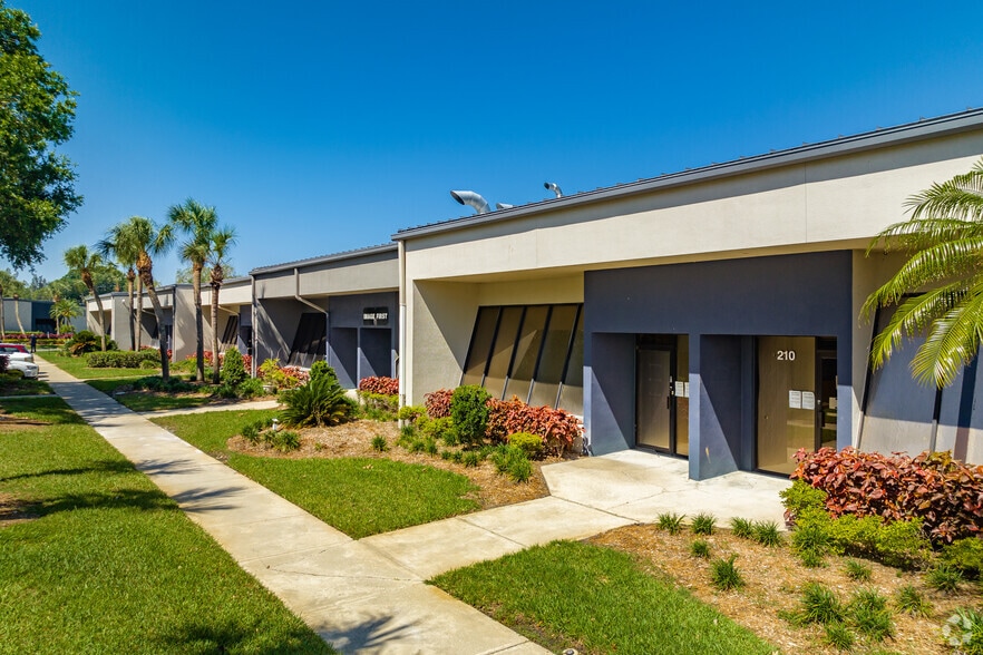 More Photos Of 13190 56th Ct, Clearwater Unknown For Lease