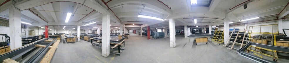 More Photos Of 351 Station Rd, Berryville Manufacturing For Lease