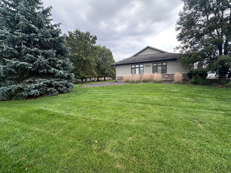 More Photos Of 6350 Jupiter NE, Belmont Office For Lease