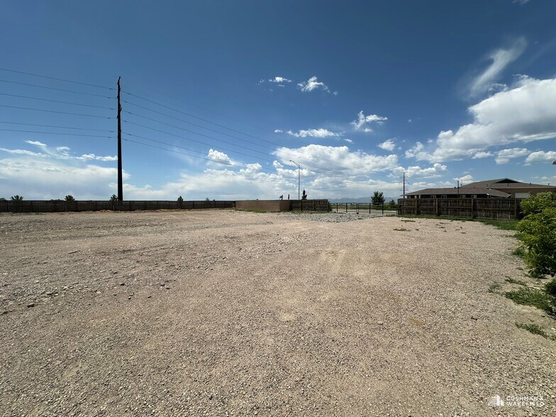 More Photos Of 250 Perry Ln, Dacono Warehouse For Lease