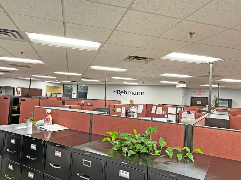 More Photos Of 3145 Prairie St SW, Grandville Office For Sale
