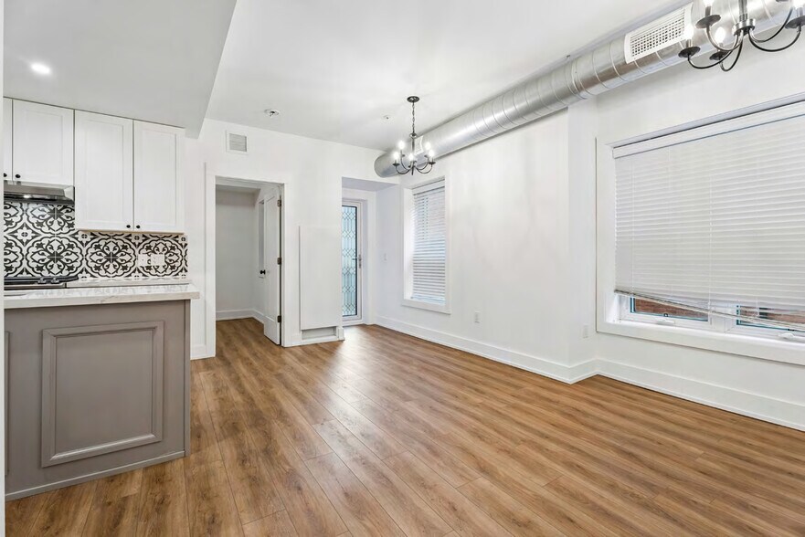 More Photos Of 27 Bold St, Hamilton Apartments For Sale