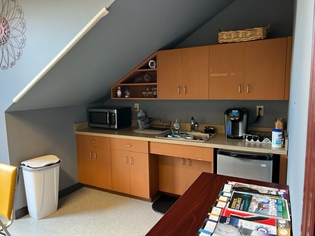 More Photos Of 351 Sparta Ave, Sparta Office For Lease