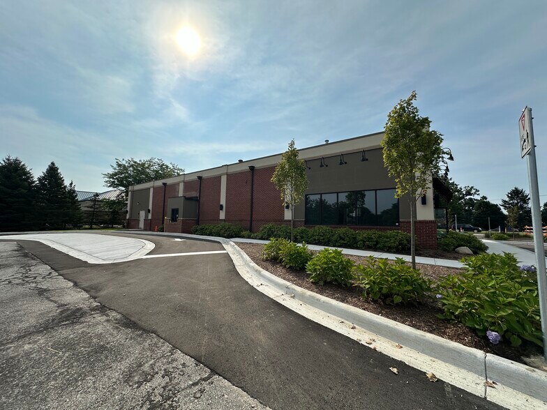 More Photos Of 5340 Jackson Rd, Ann Arbor Restaurant For Sale