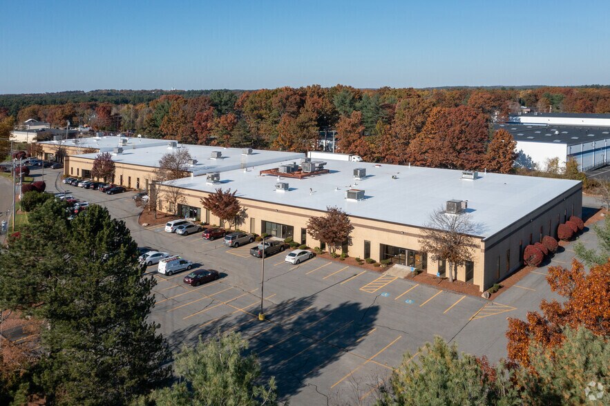 More Photos Of 35 Dunham Rd, Billerica Warehouse For Lease