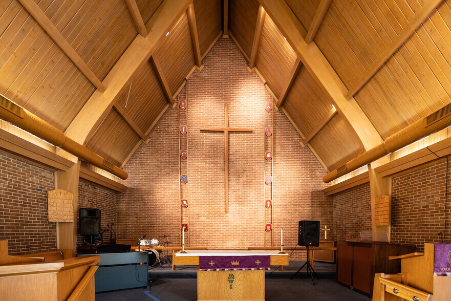 More Photos Of 6220 Portsmouth Blvd, Portsmouth Religious Facility For Sale