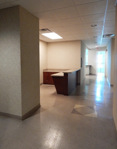 More Photos Of 1050 SE Monterey Rd, Stuart Medical For Lease