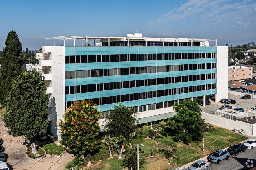 Primary Photo Of 13215 Penn St, Whittier Office For Lease