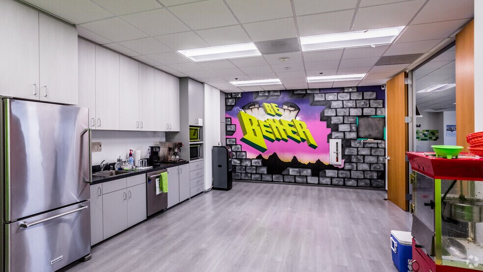 More Photos Of 222 S Harbor Blvd, Anaheim Office For Sale