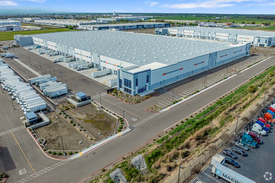 More Photos Of 3160 N Chrisman Rd, Tracy Warehouse For Lease