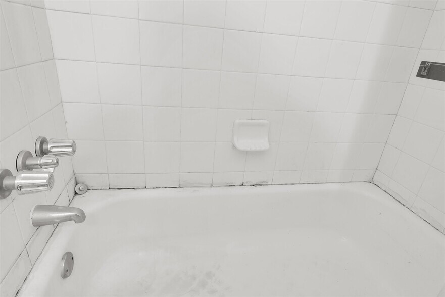 More Photos Of 2750 NW 58th Ter, Fort Lauderdale Specialty For Sale