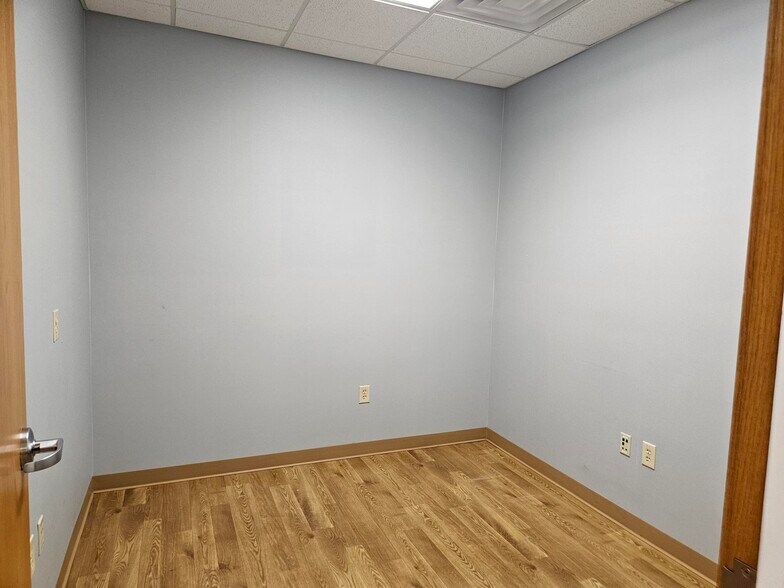 More Photos Of 2459 Emerald Pl, Greenville Medical For Sale