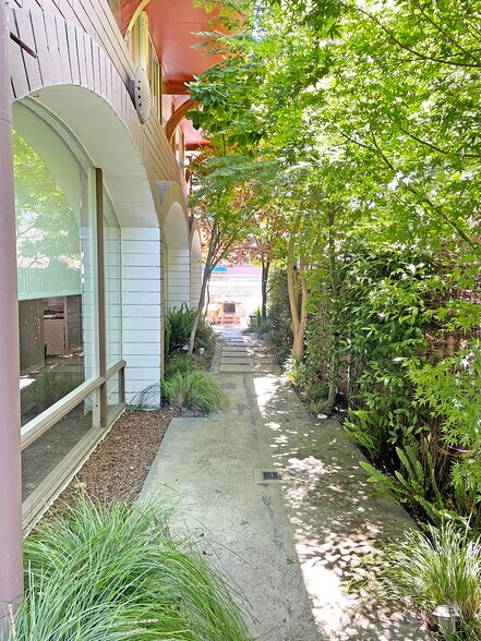 More Photos Of 1841-1847 Berkeley Way, Berkeley Office For Lease