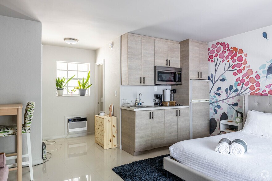 More Photos Of 1007 SE 2nd Ct, Fort Lauderdale Apartments For Sale