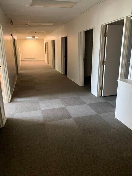 More Photos Of 76 Summer St, Fitchburg Office For Sale
