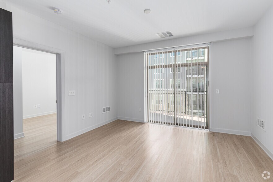 More Photos Of 4650 Van Buren St, Riverdale Park Apartments For Lease